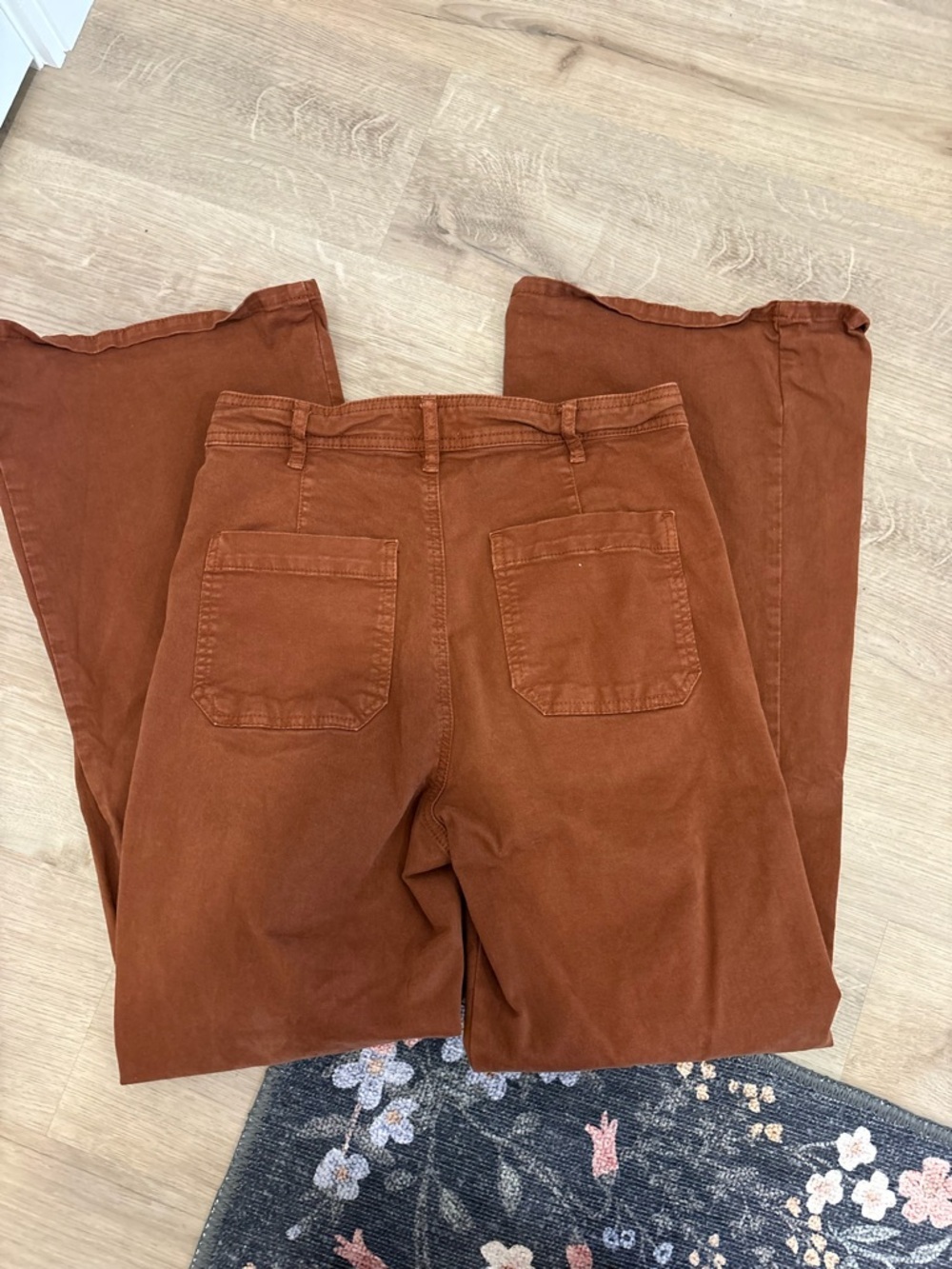 Marine Layer Bridget Twill Flare Pants - Picture 5 of 7